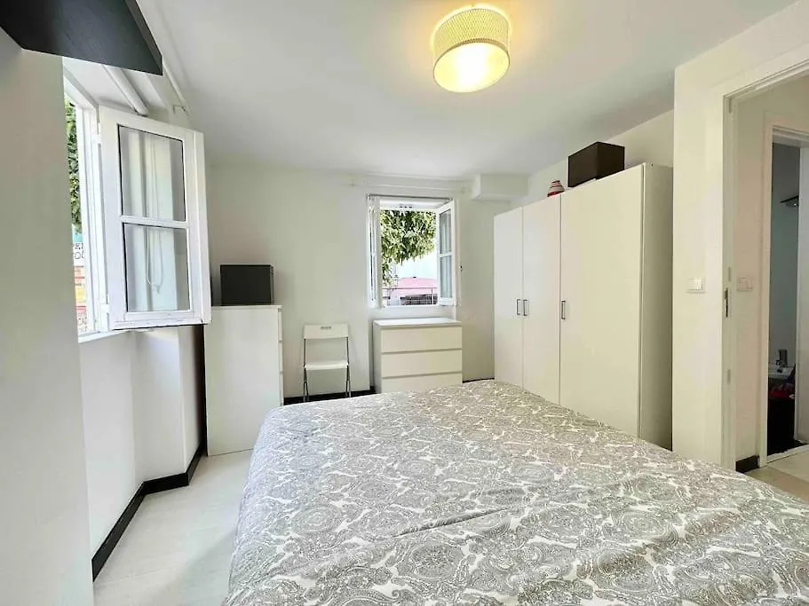 Duplex Apartment In Bairro Alto Lisbona