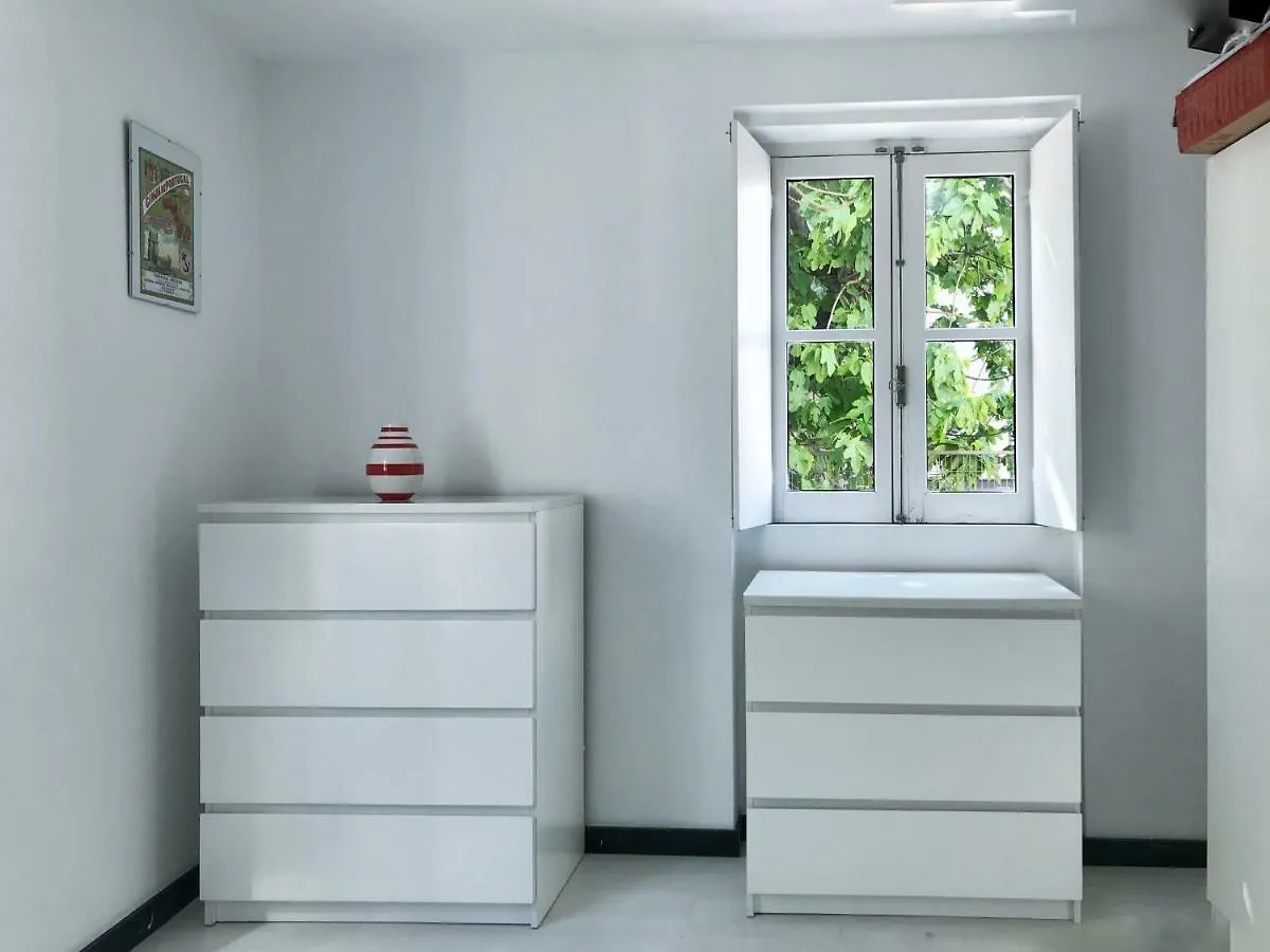 Duplex Apartment In Bairro Alto Lisbona